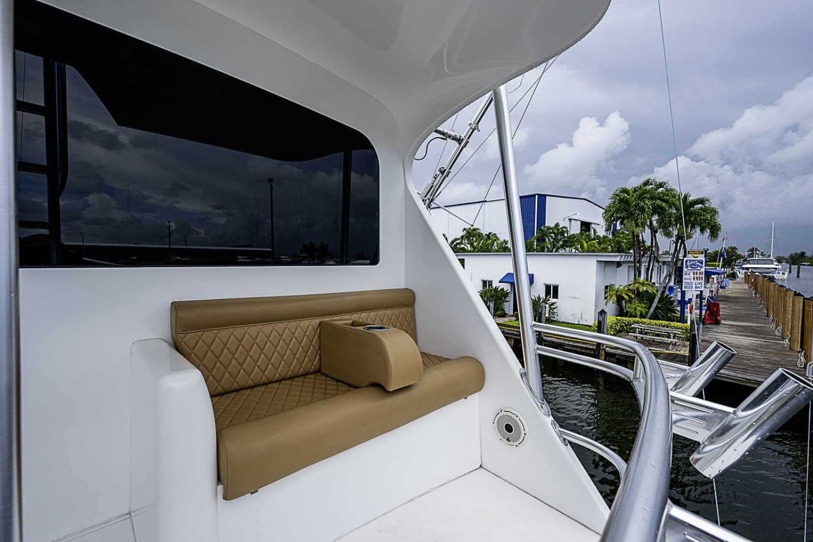 2011 Viking 76 Enclosed Bridge - Photo 5