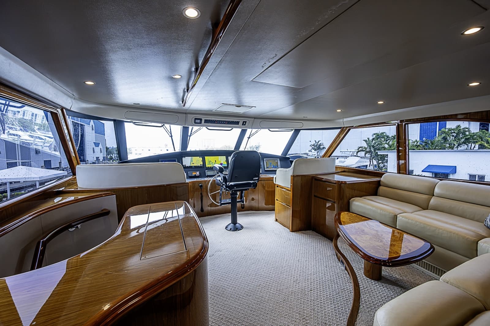 2011 Viking 76 Enclosed Bridge - Photo 33