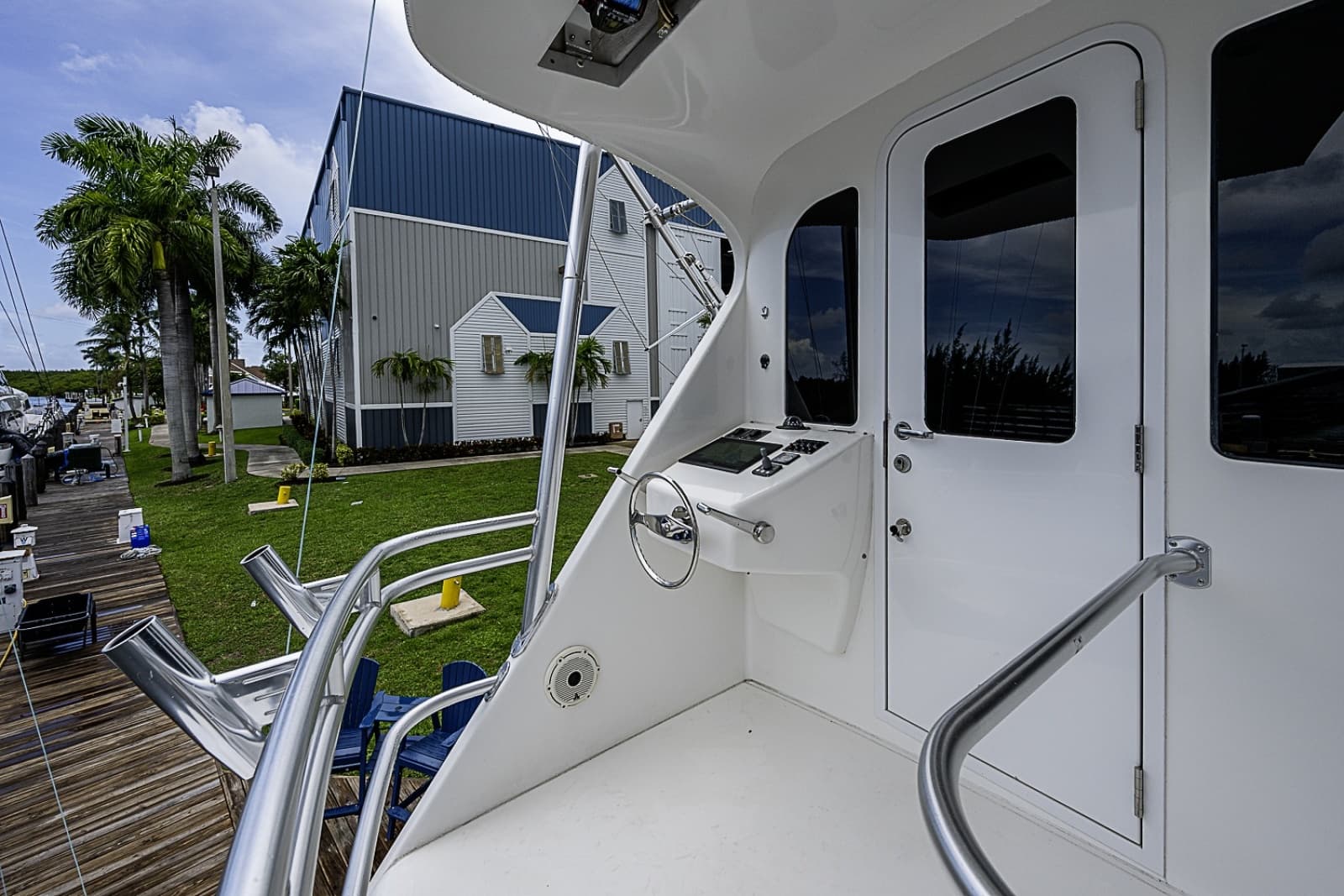 2011 Viking 76 Enclosed Bridge - Photo 3