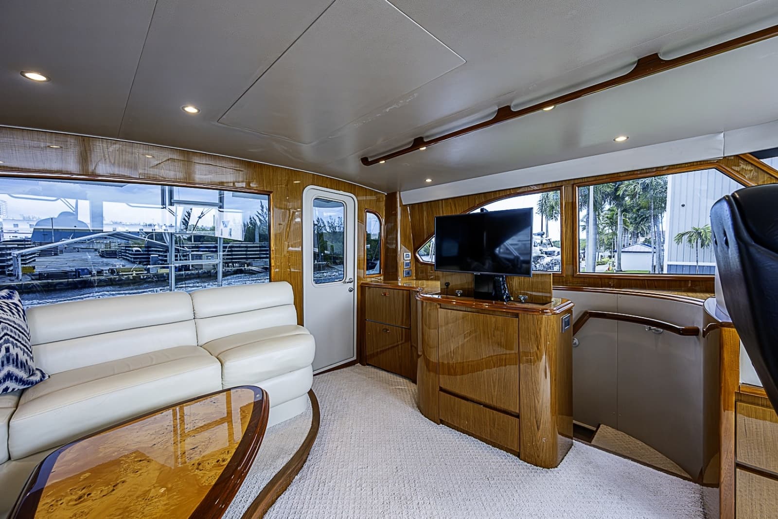 2011 Viking 76 Enclosed Bridge - Photo 34