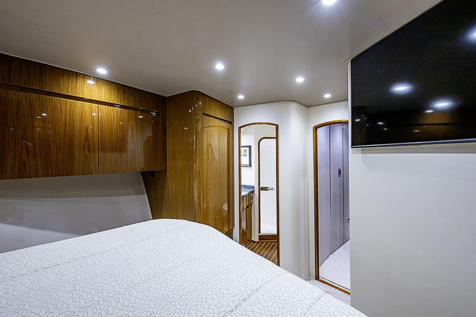 2011 Viking 76 Enclosed Bridge - Photo 72