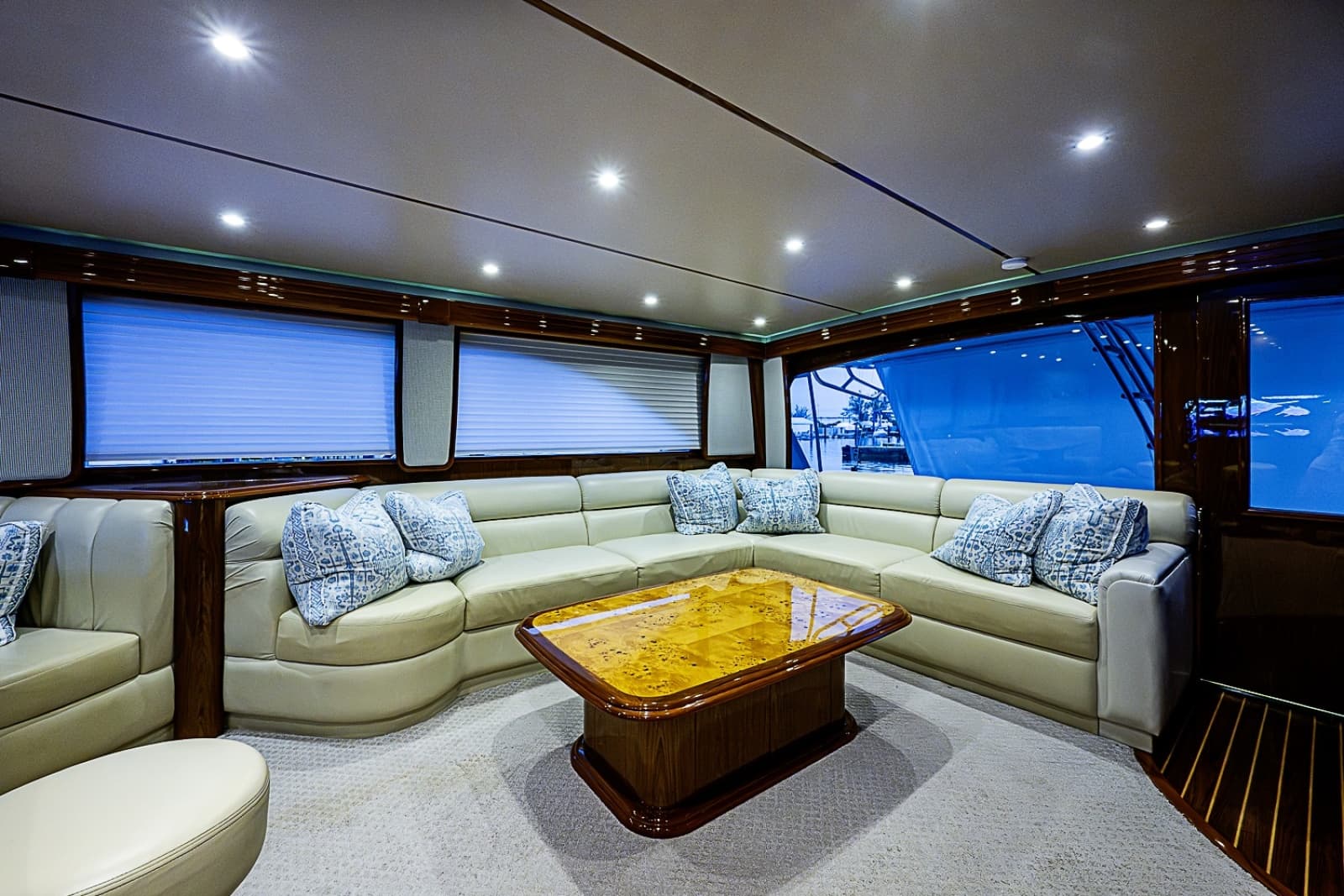 2011 Viking 76 Enclosed Bridge - Photo 9