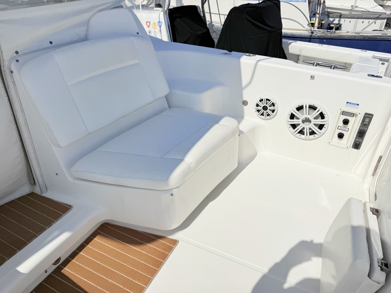 2007 Tiara Yachts 3600 Sovran - Photo 9