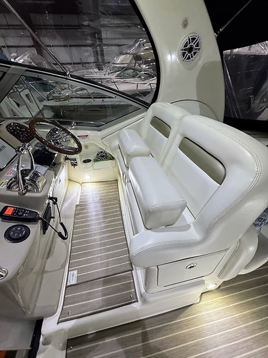 2007 Sea Ray 320 Sundancer - Photo 10