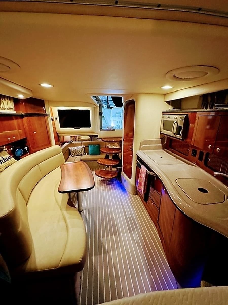 2007 Sea Ray 320 Sundancer - Photo 16