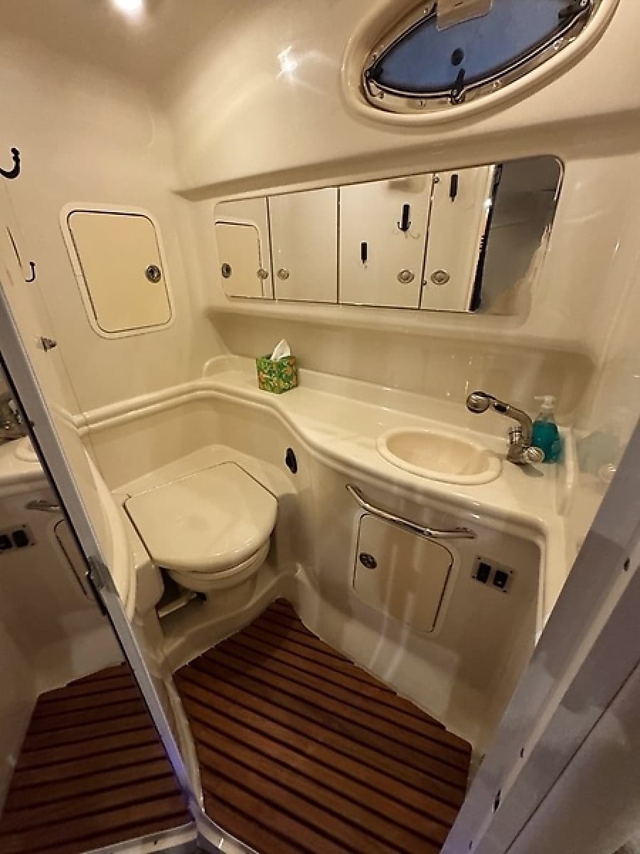 2007 Sea Ray 320 Sundancer - Photo 29