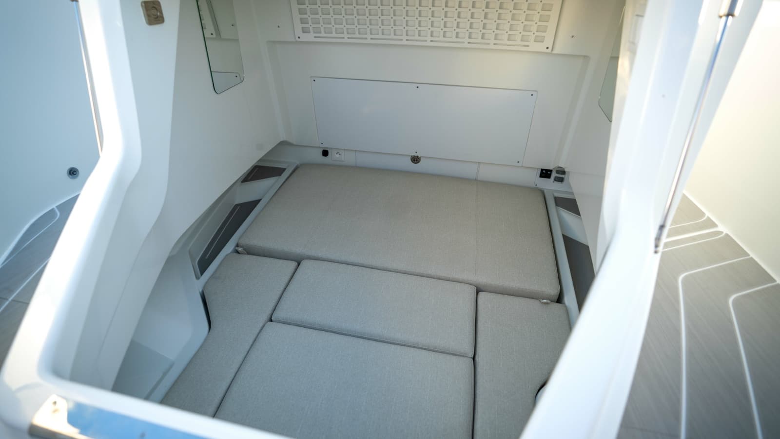 2027 Wellcraft 28 T-Top - Photo 11