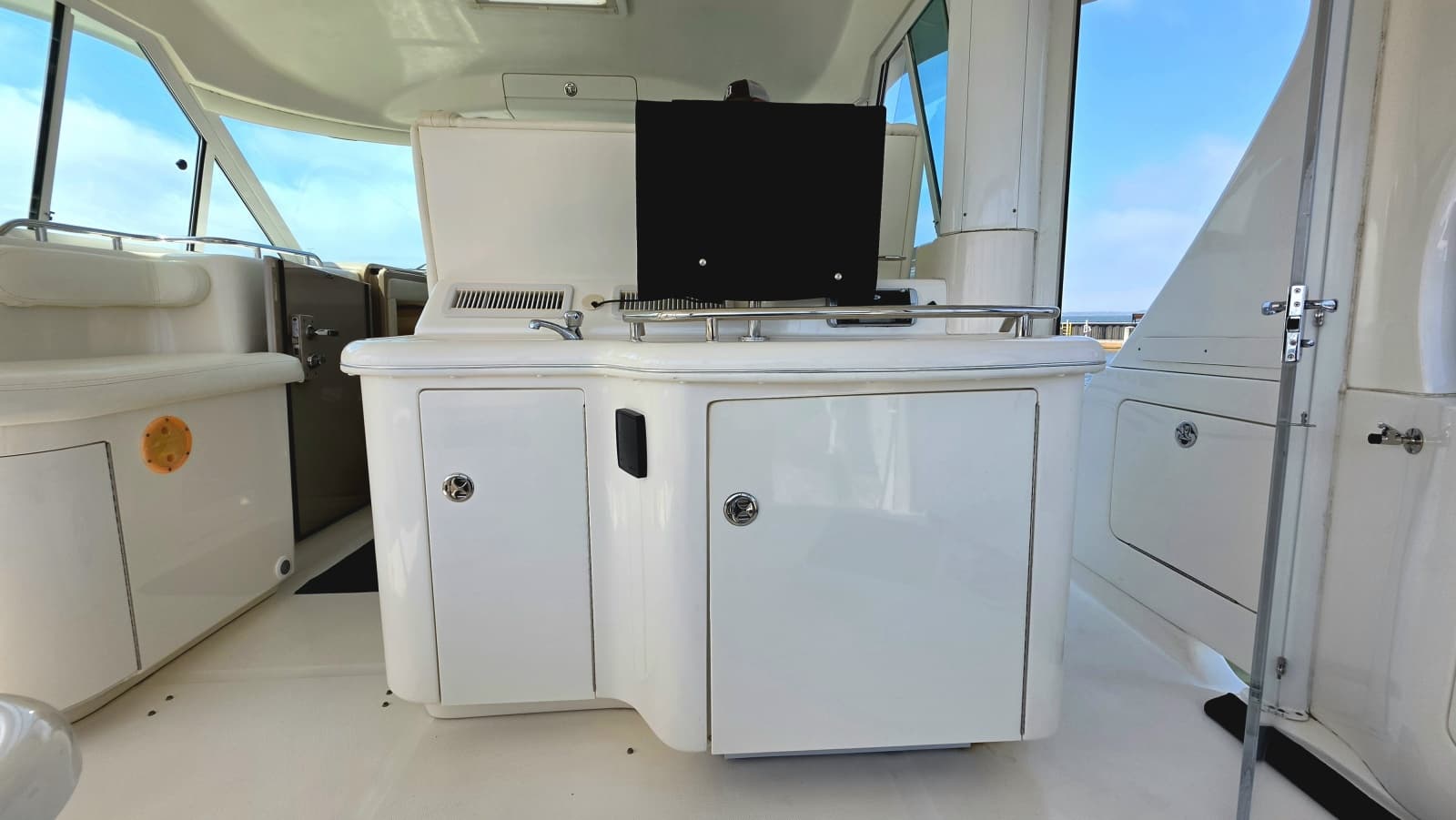 2004 Sea Ray 480 Motor Yacht - Photo 7