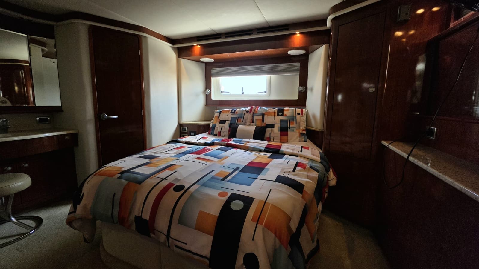 2004 Sea Ray 480 Motor Yacht - Photo 44