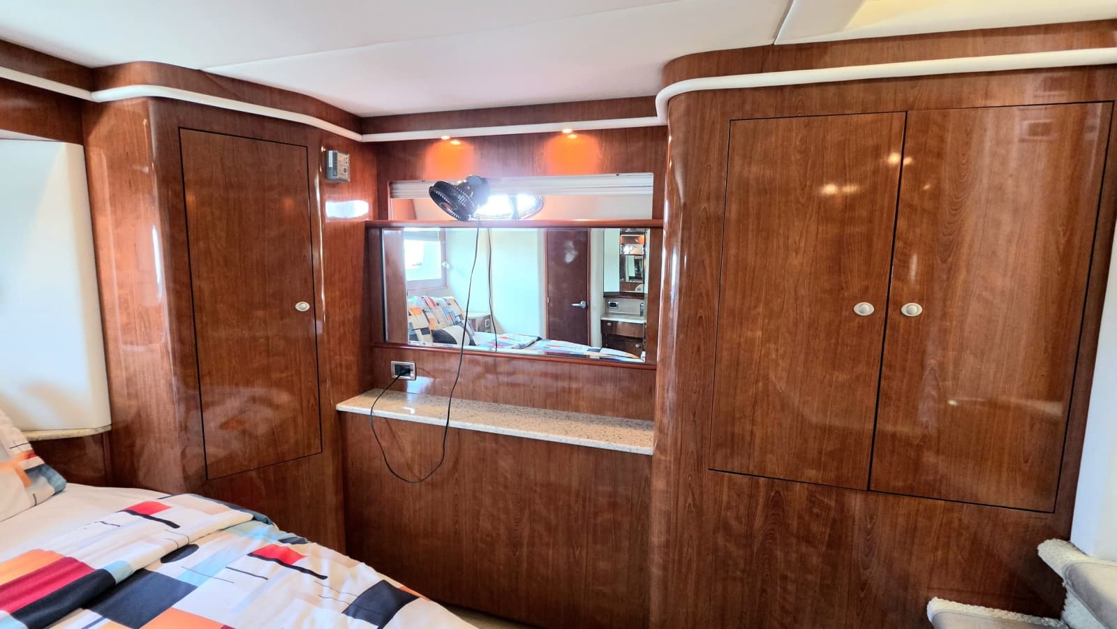 2004 Sea Ray 480 Motor Yacht - Photo 48