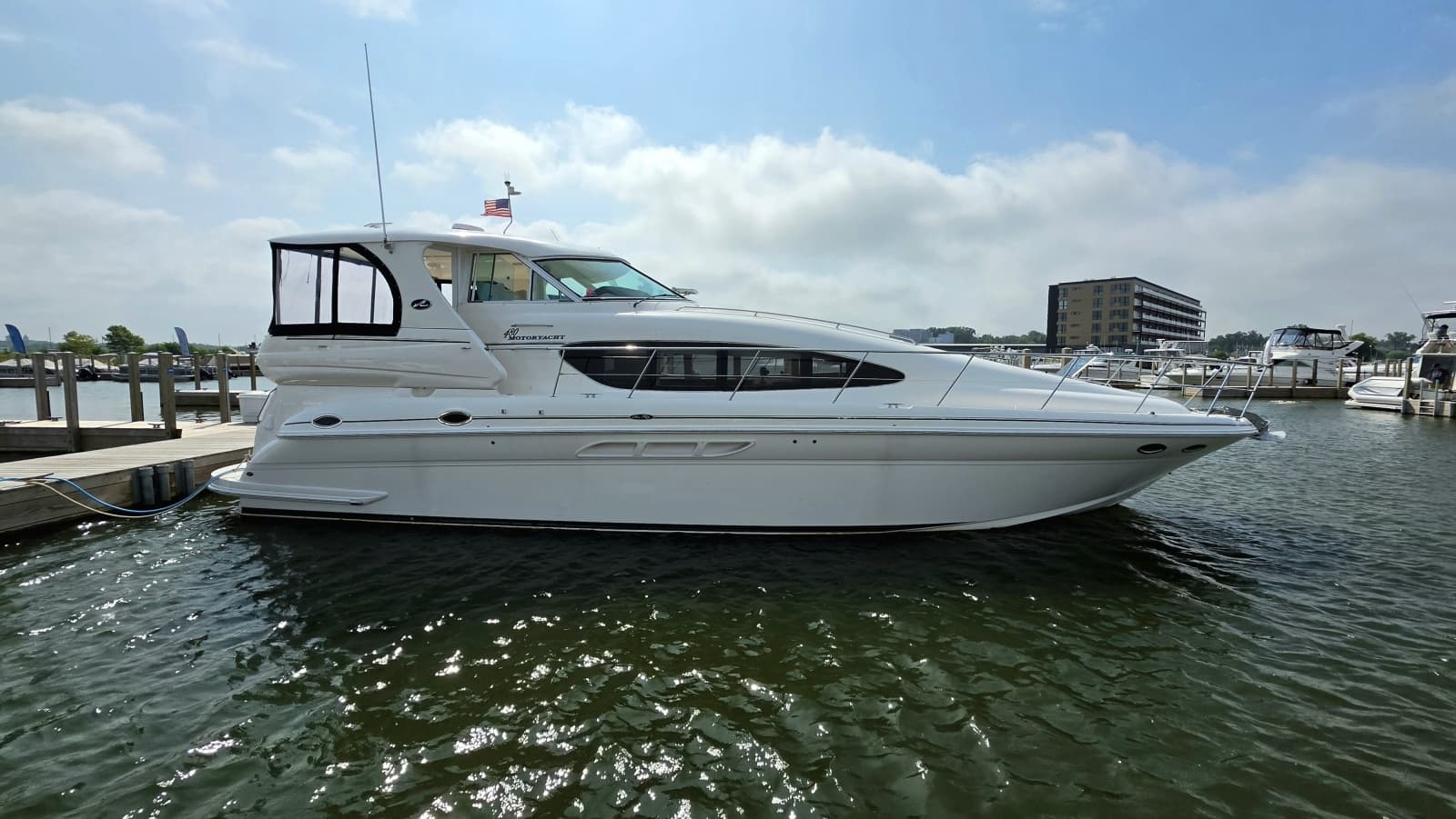 2004 Sea Ray 480 Motor Yacht - Photo 2