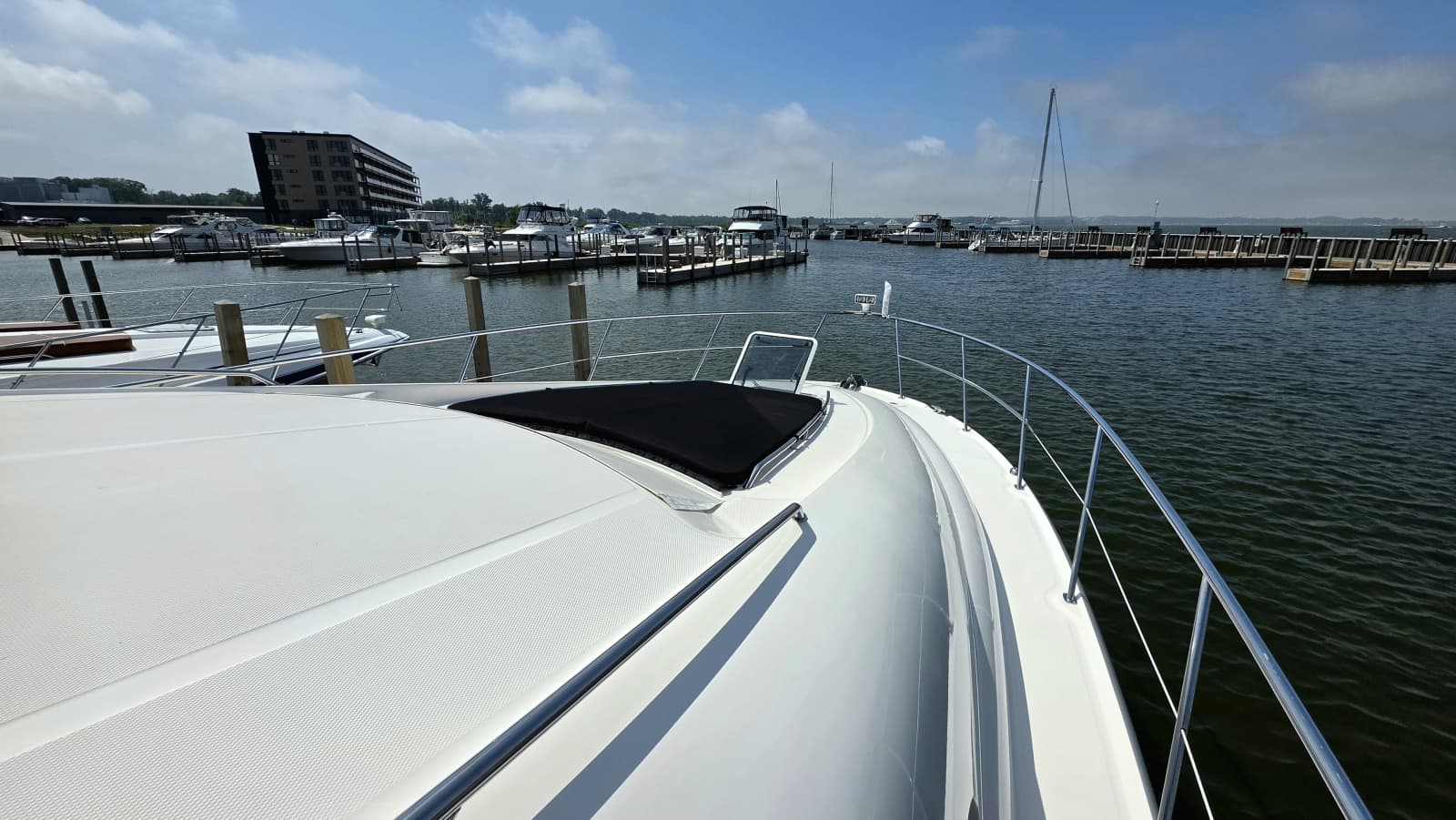 2004 Sea Ray 480 Motor Yacht - Photo 10