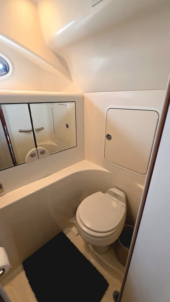 2004 Sea Ray 480 Motor Yacht - Photo 47