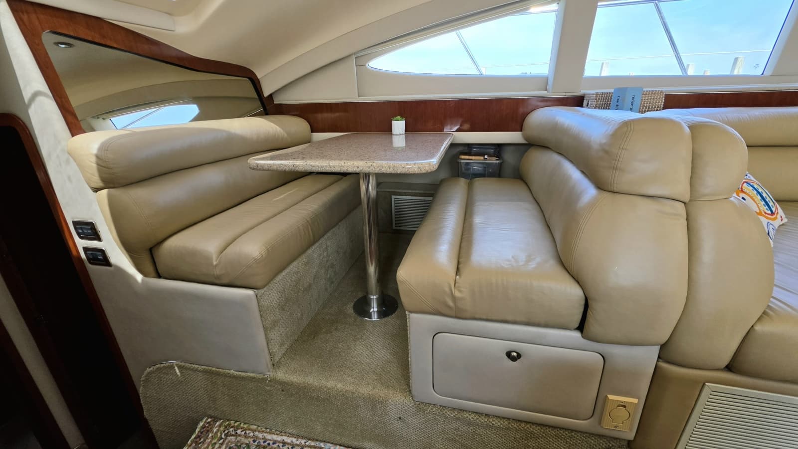 2004 Sea Ray 480 Motor Yacht - Photo 27