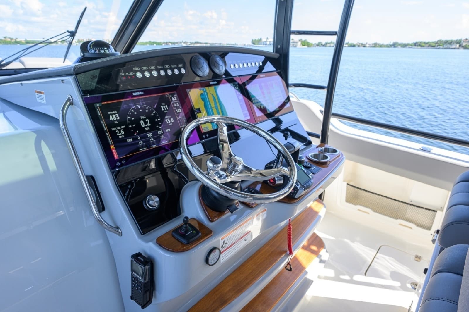 2024 Boston Whaler Outrage - Photo 48