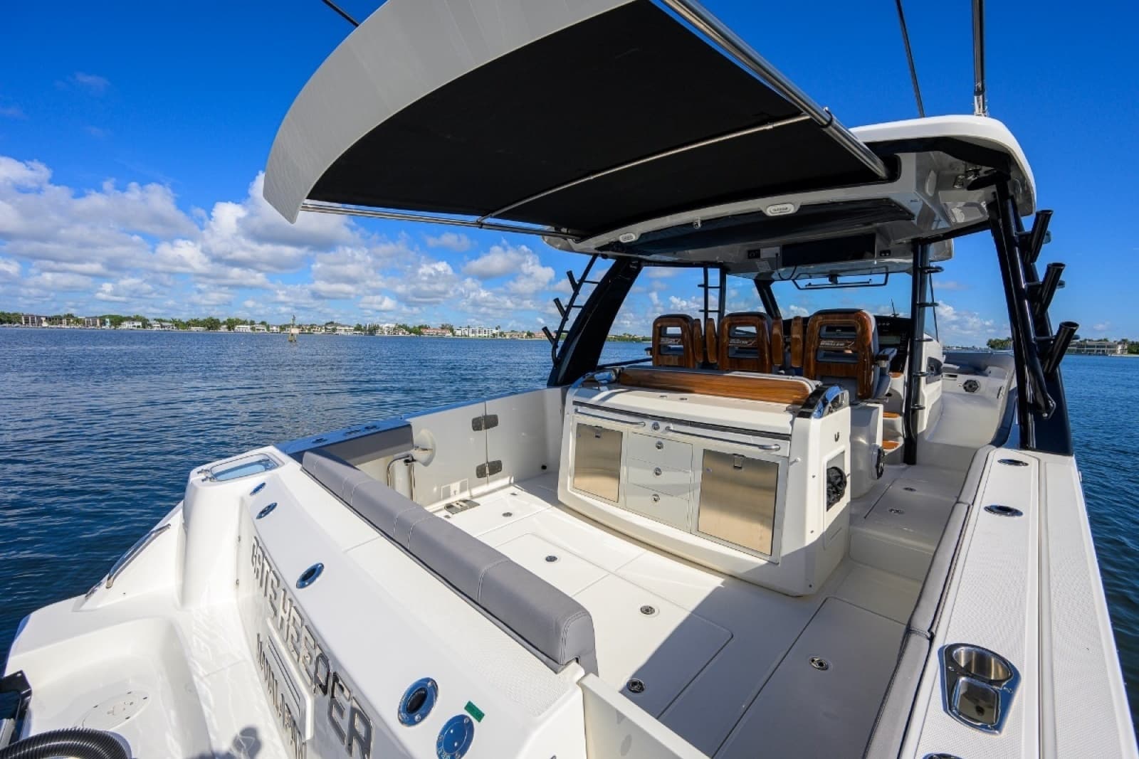 2024 Boston Whaler Outrage - Photo 41