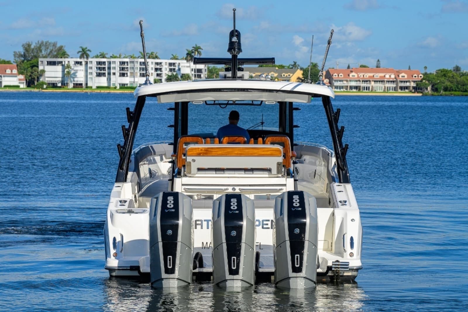 2024 Boston Whaler Outrage - Photo 65