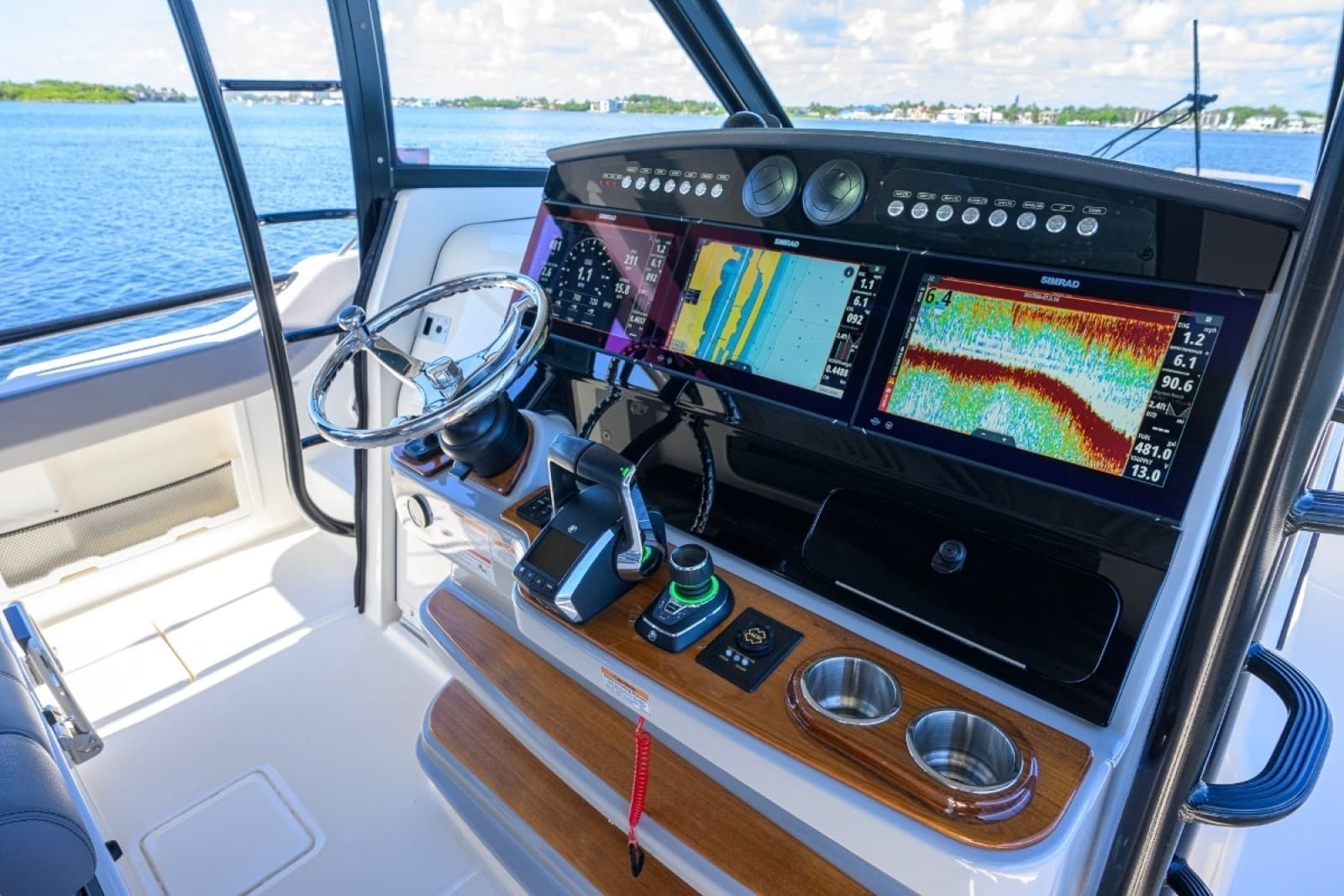 2024 Boston Whaler Outrage - Photo 52