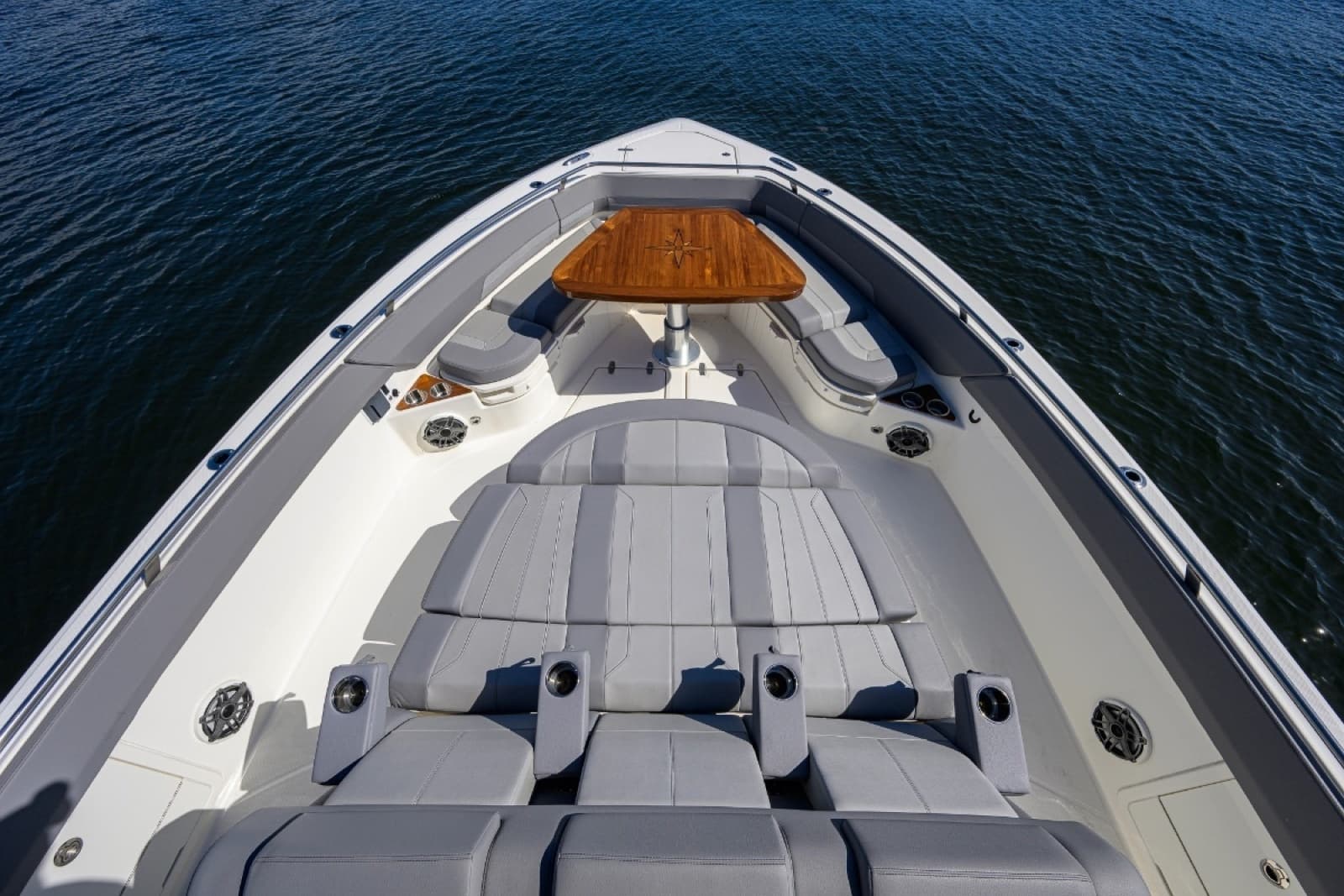 2024 Boston Whaler Outrage - Photo 15
