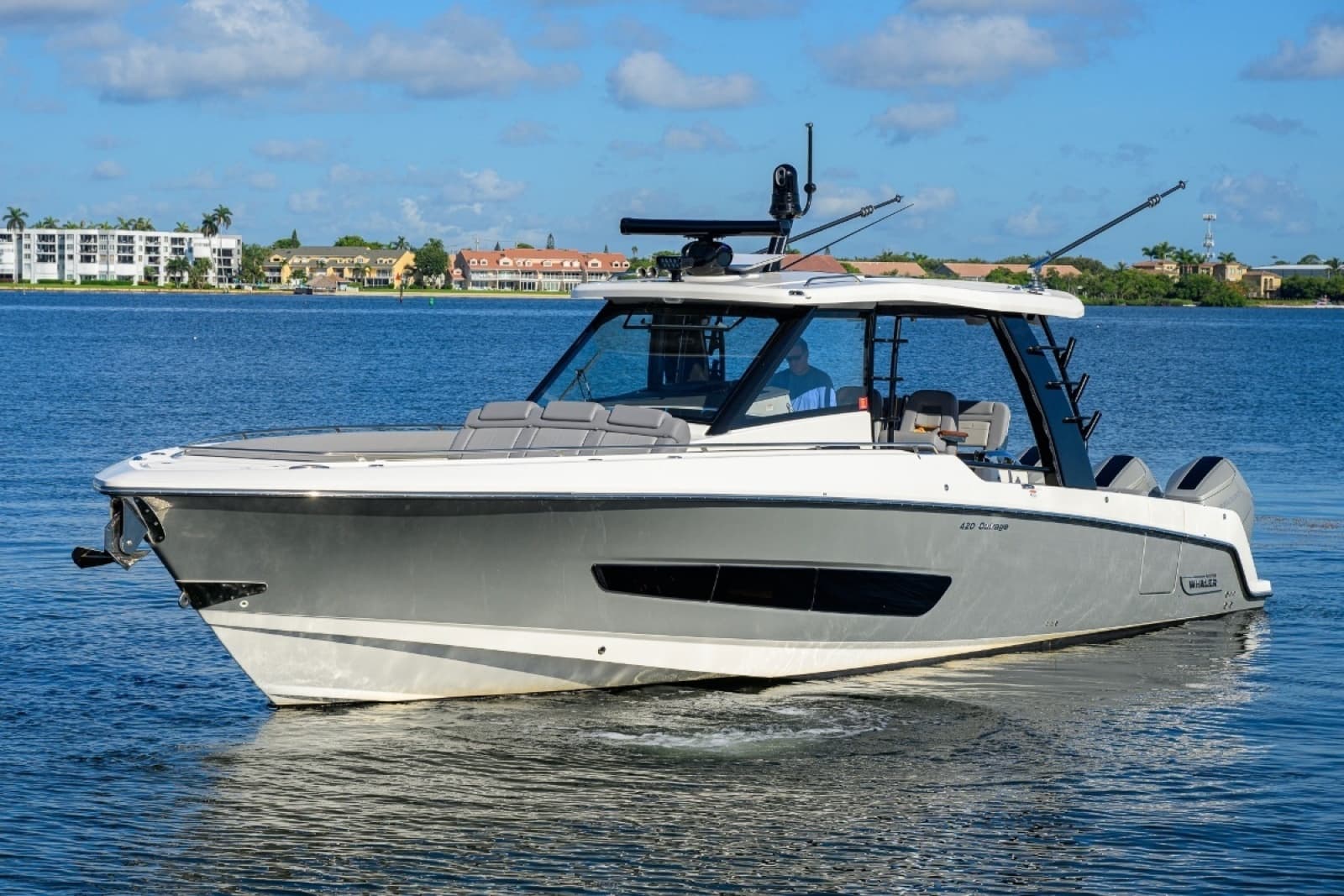 2024 Boston Whaler Outrage - Photo 61