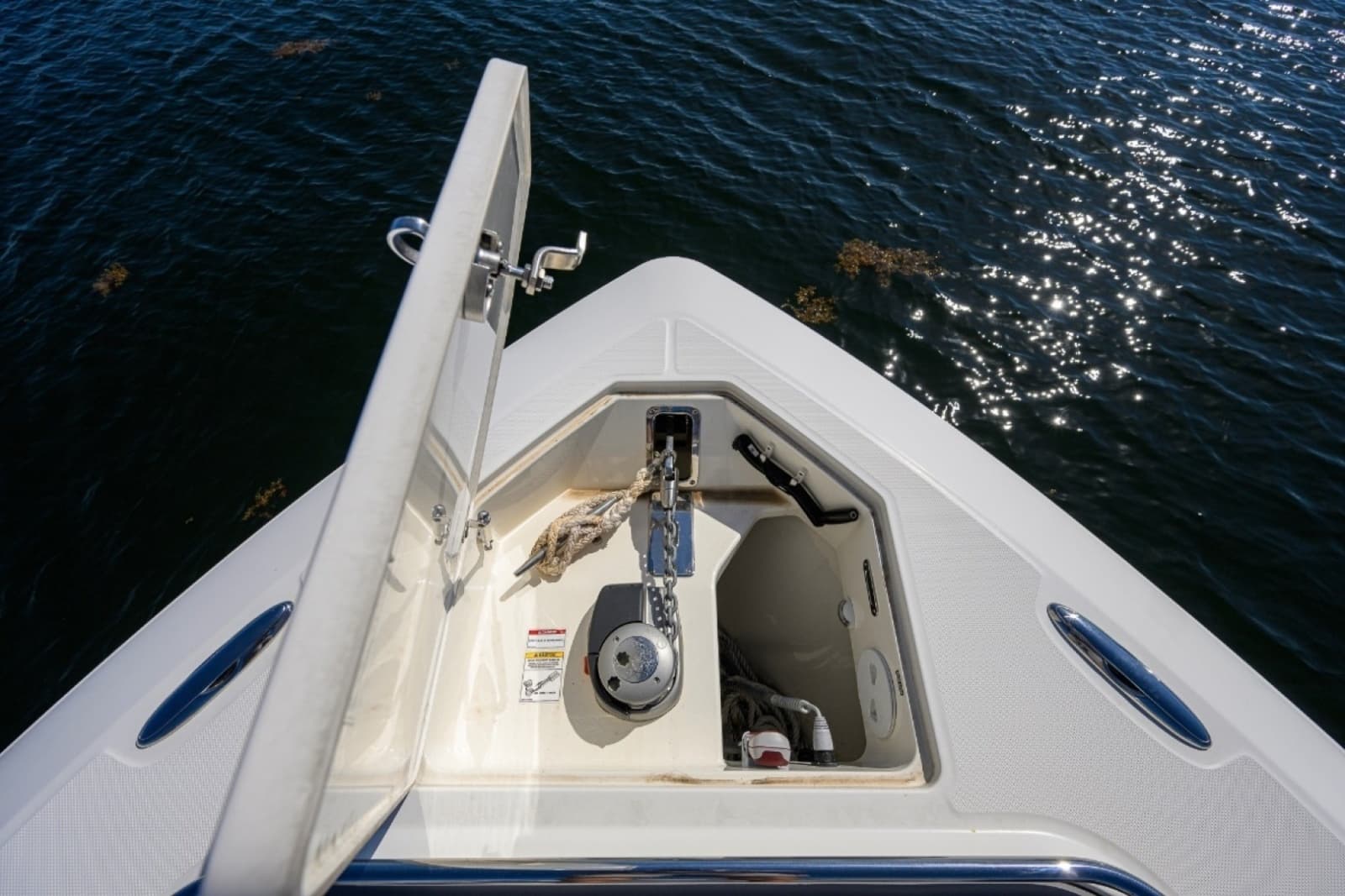 2024 Boston Whaler Outrage - Photo 8