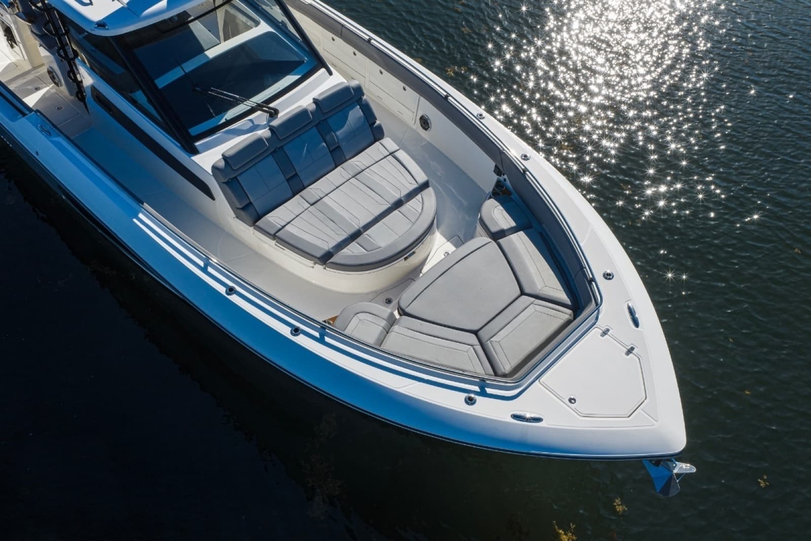 2024 Boston Whaler Outrage - Photo 2