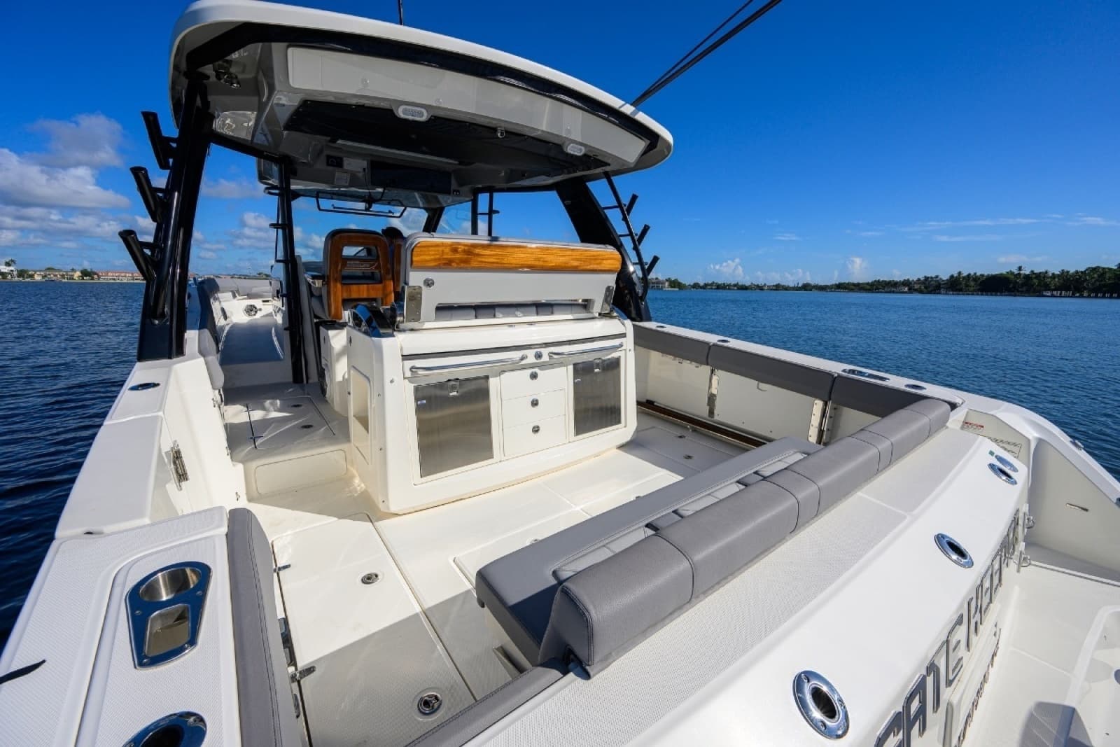 2024 Boston Whaler Outrage - Photo 28
