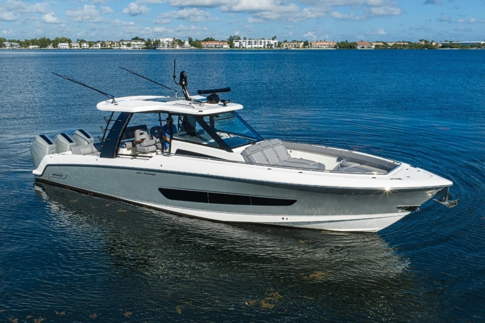 2024 Boston Whaler Outrage - Photo 1