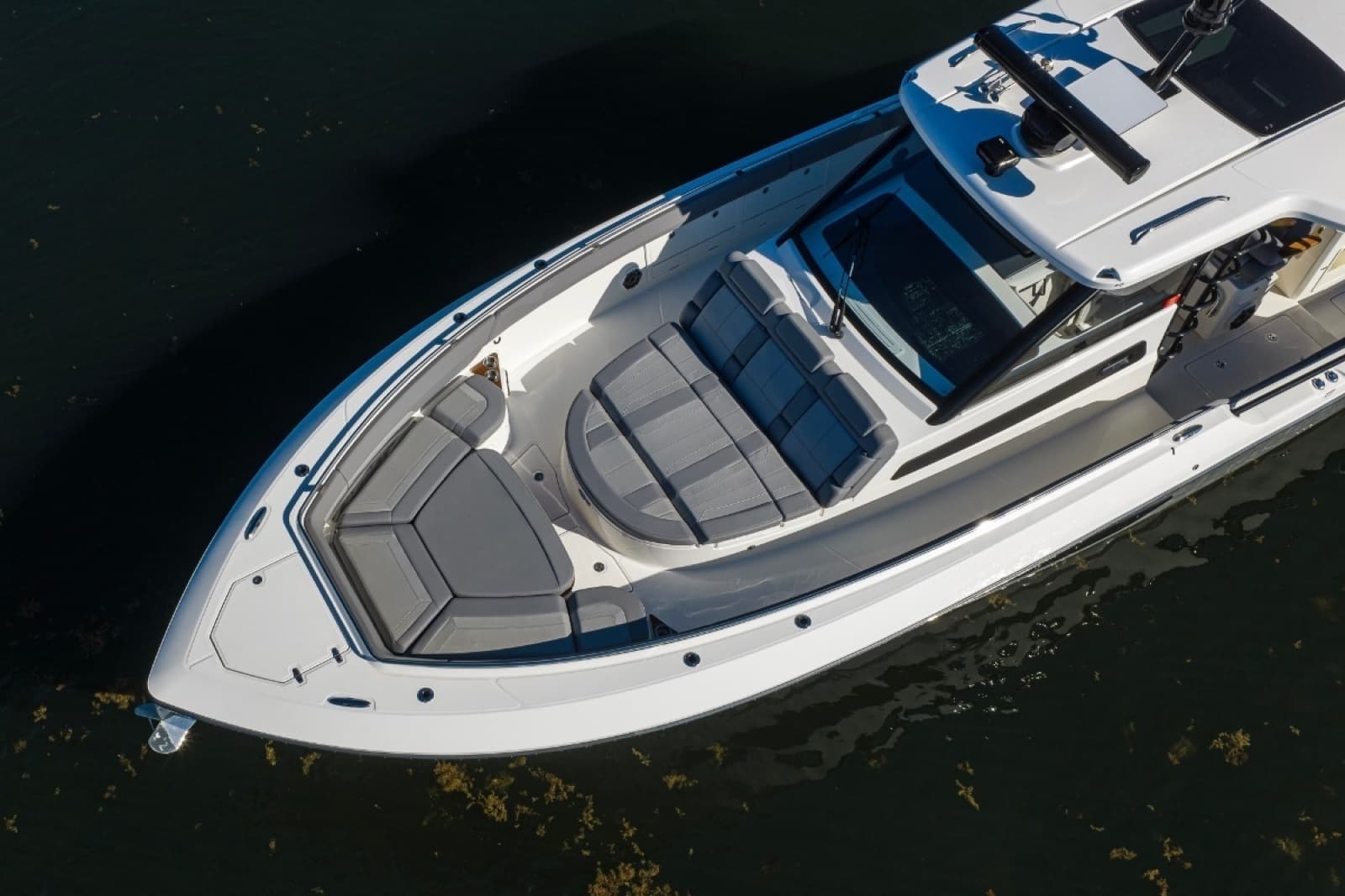 2024 Boston Whaler Outrage - Photo 4