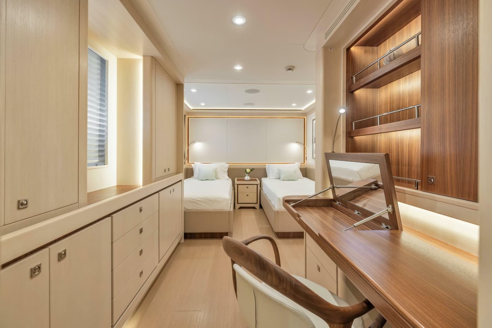 2019 Cerri Cantieri Navali Custom 31 Hybrid - Photo 28