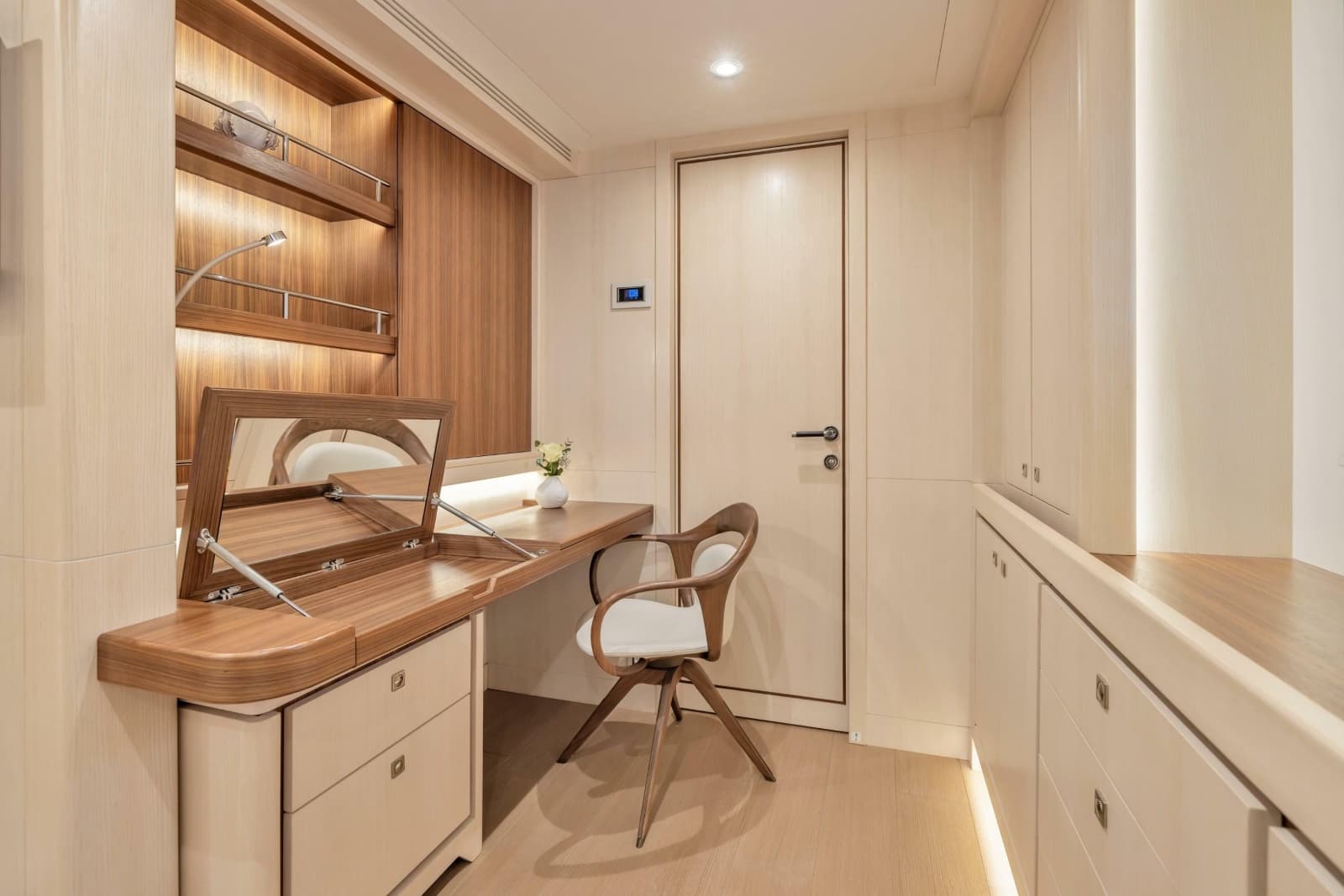 2019 Cerri Cantieri Navali Custom 31 Hybrid - Photo 29