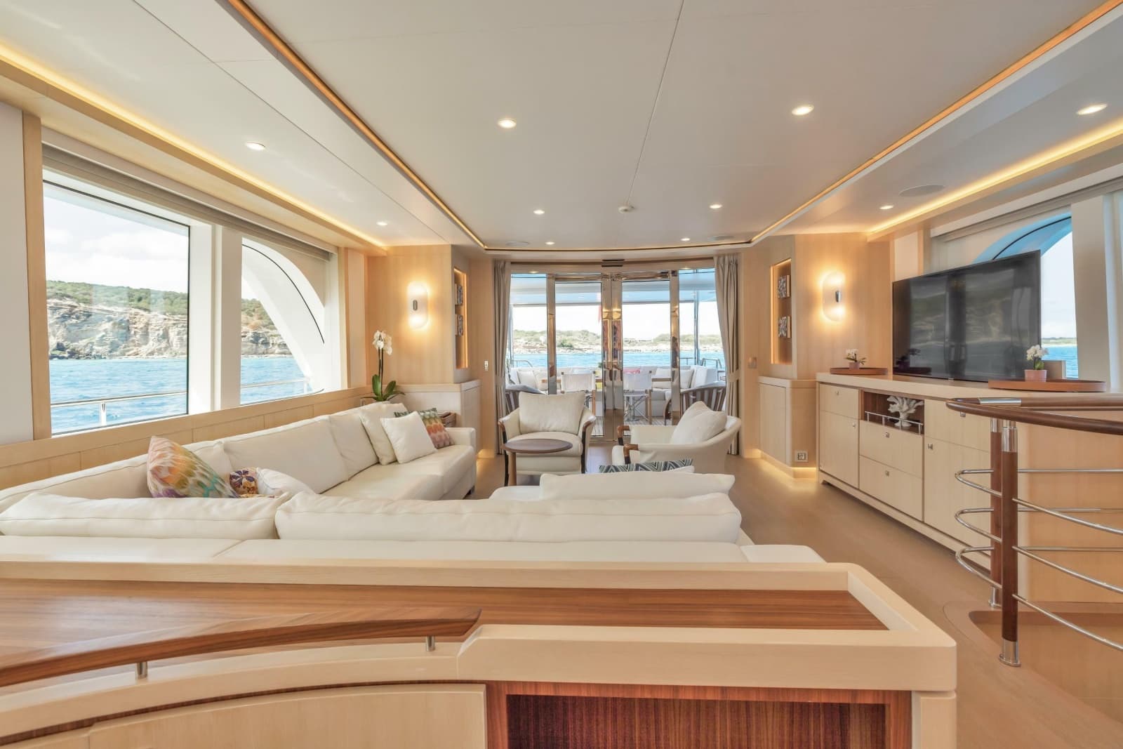 2019 Cerri Cantieri Navali Custom 31 Hybrid - Photo 14