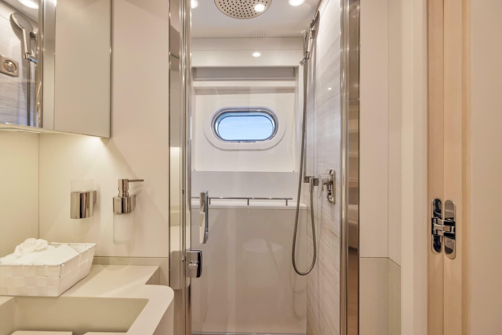 2019 Cerri Cantieri Navali Custom 31 Hybrid - Photo 36