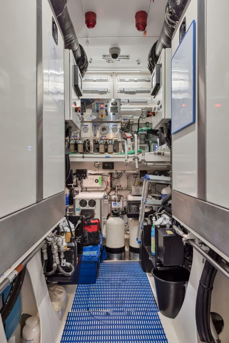 2019 Cerri Cantieri Navali Custom 31 Hybrid - Photo 57