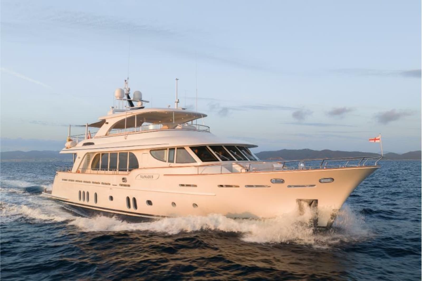 2019 Cerri Cantieri Navali Custom 31 Hybrid - Photo 3