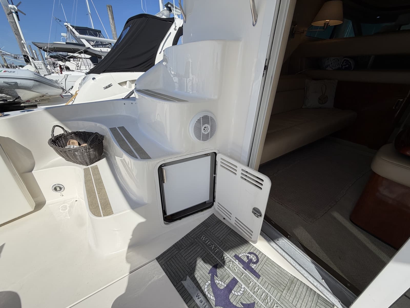 2004 Sea Ray 400 Sedan Bridge - Photo 10
