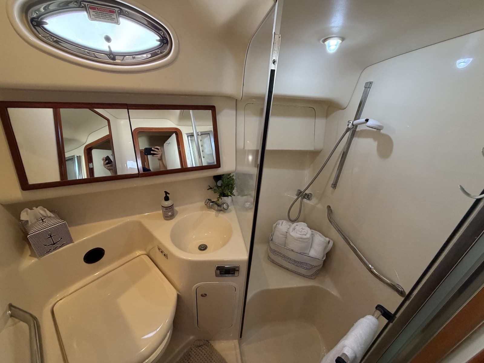 2004 Sea Ray 400 Sedan Bridge - Photo 27