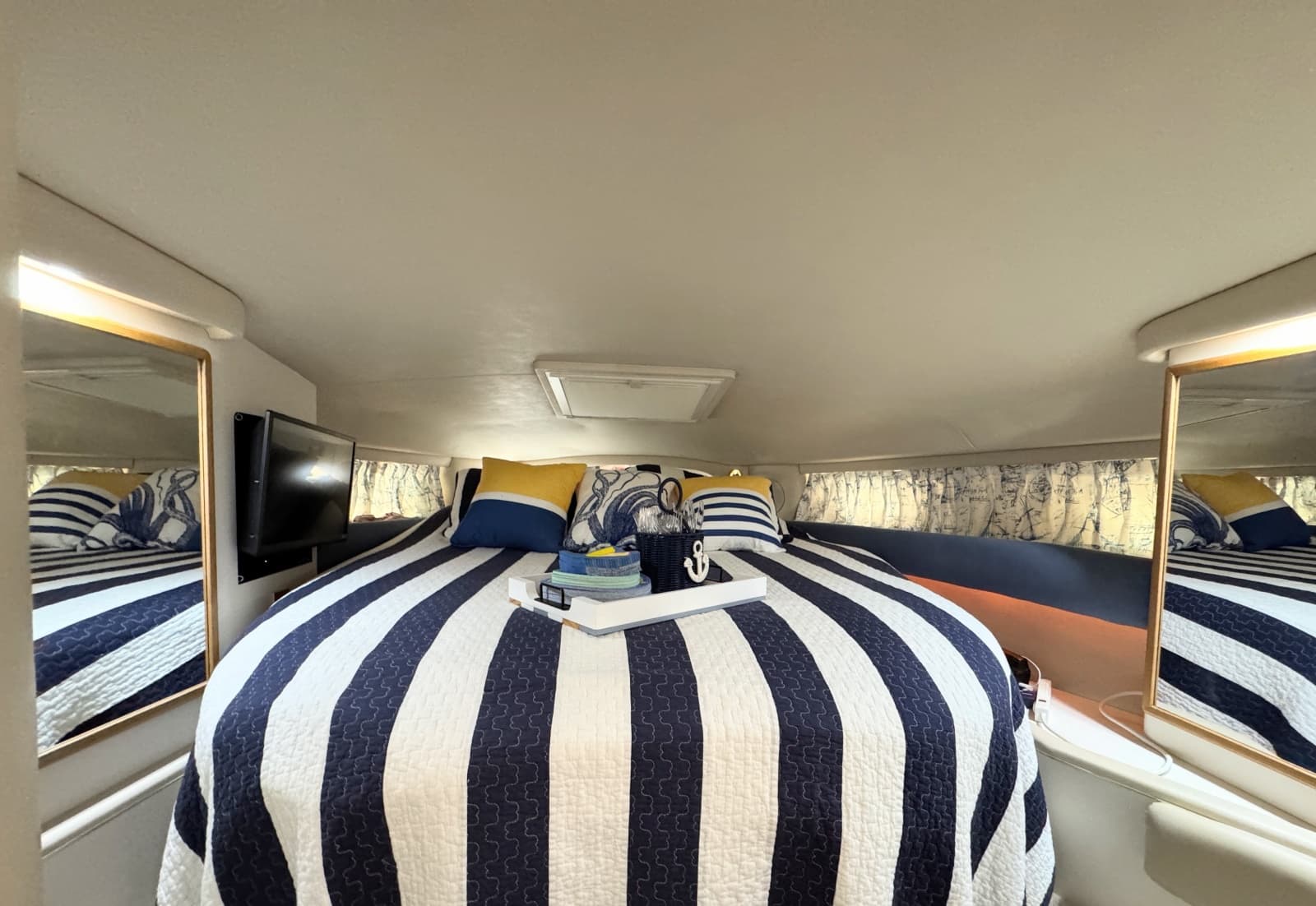 1999 Sea Ray 370 Sundancer - Photo 25