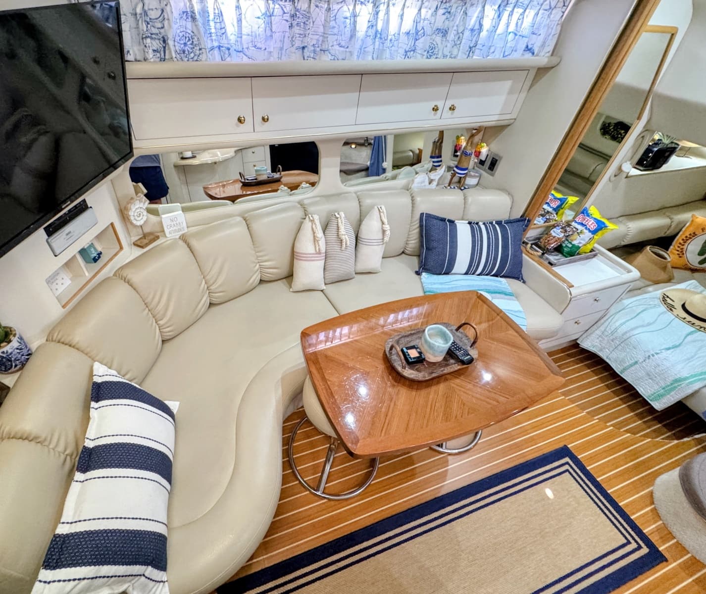 1999 Sea Ray 370 Sundancer - Photo 19