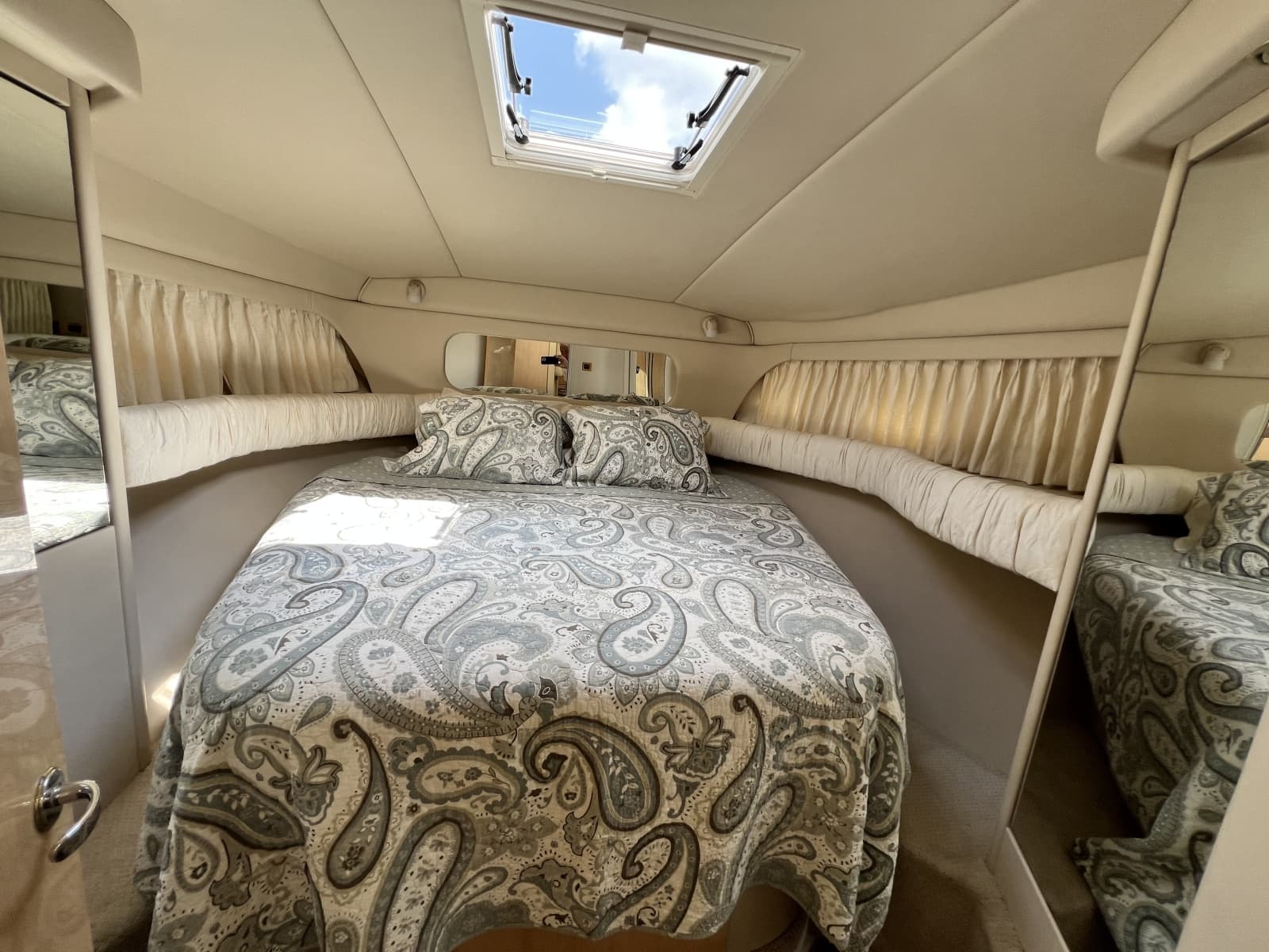 1999 Sea Ray 370 AC - Photo 19