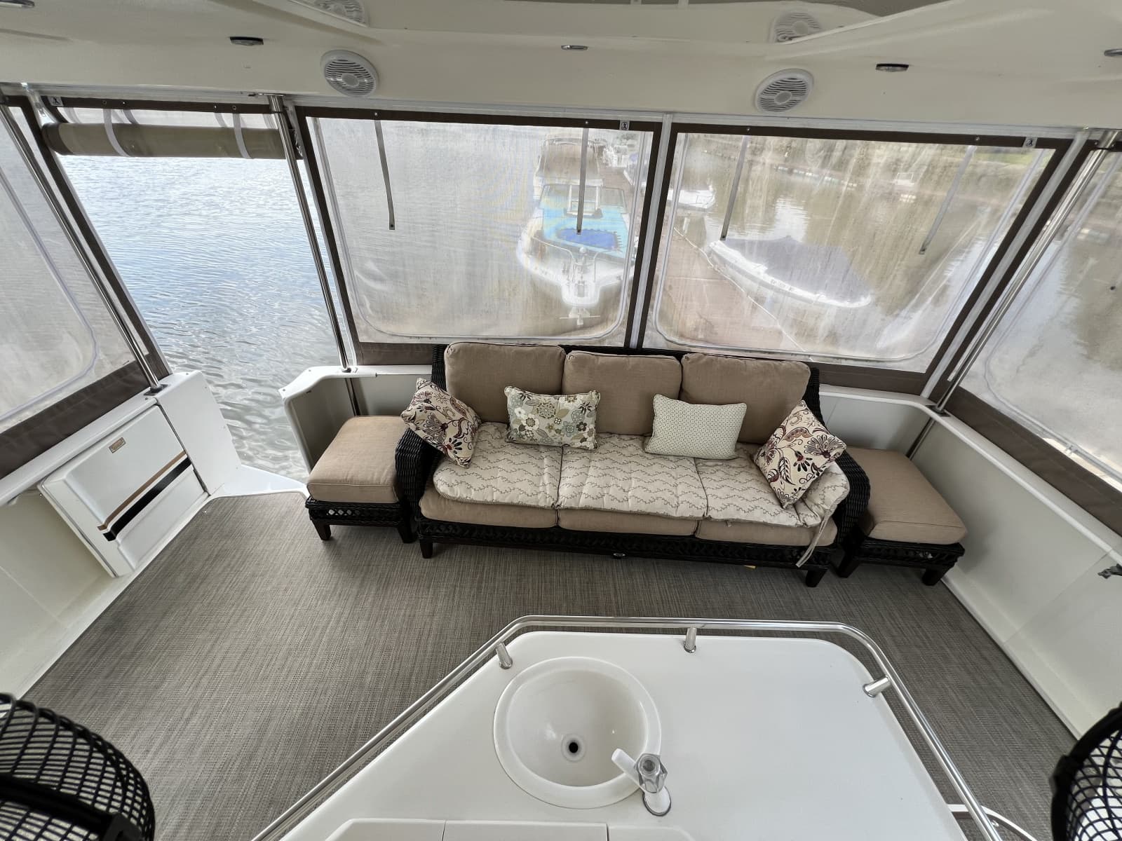 1999 Sea Ray 370 AC - Photo 10