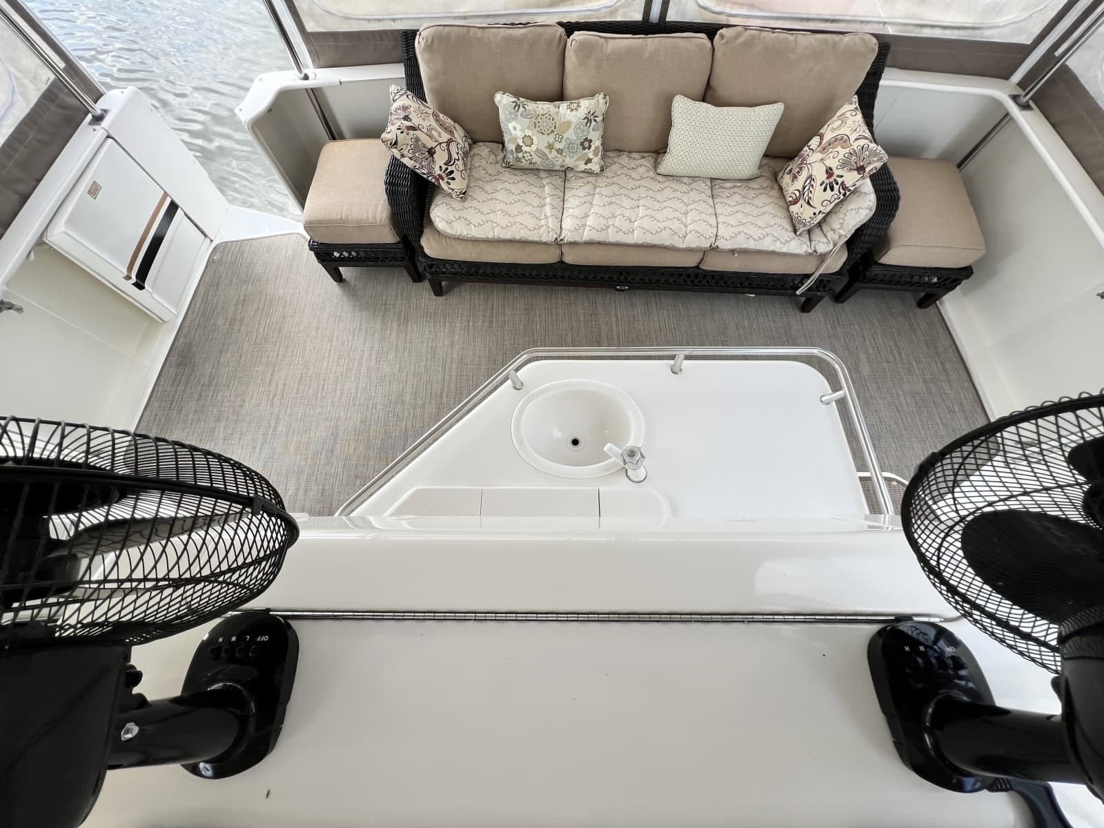 1999 Sea Ray 370 AC - Photo 9