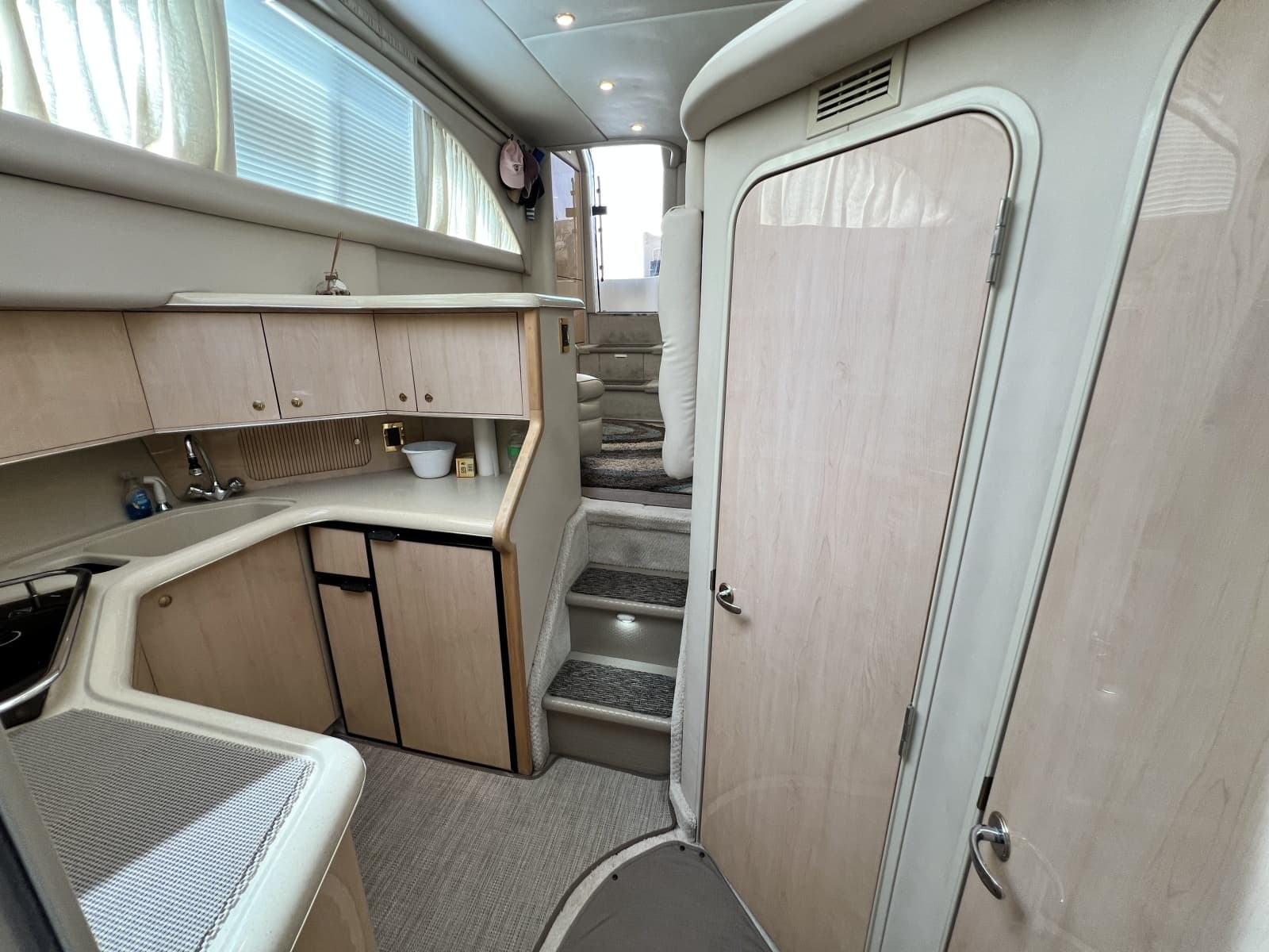 1999 Sea Ray 370 AC - Photo 17