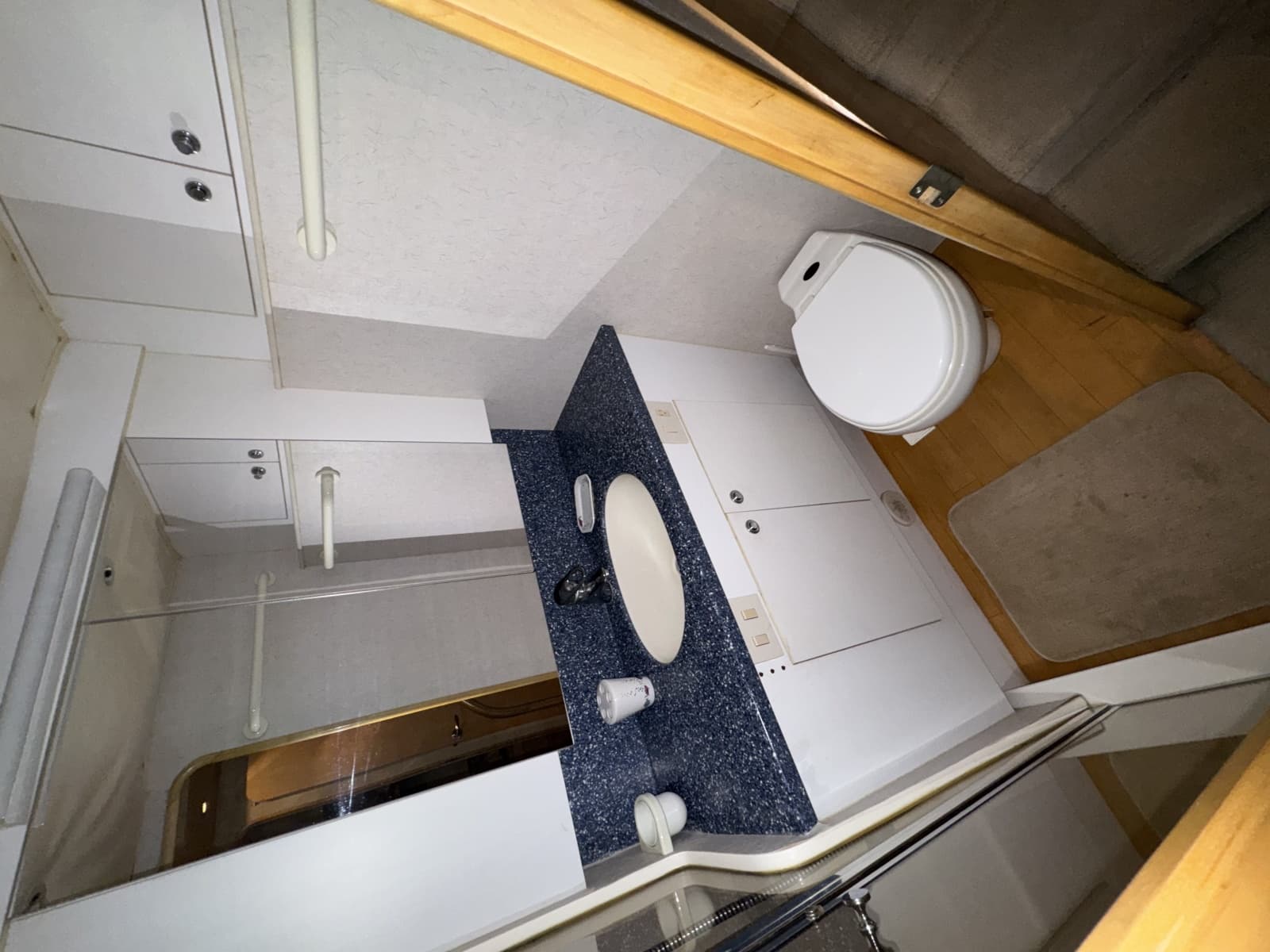 2002 Ocean Yachts 56 Super Sport - Photo 54