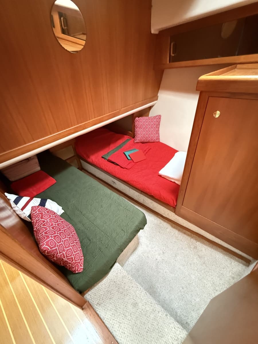 2000 Mainship 430 - Photo 86