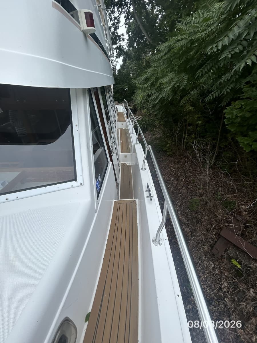 2000 Mainship 430 - Photo 11