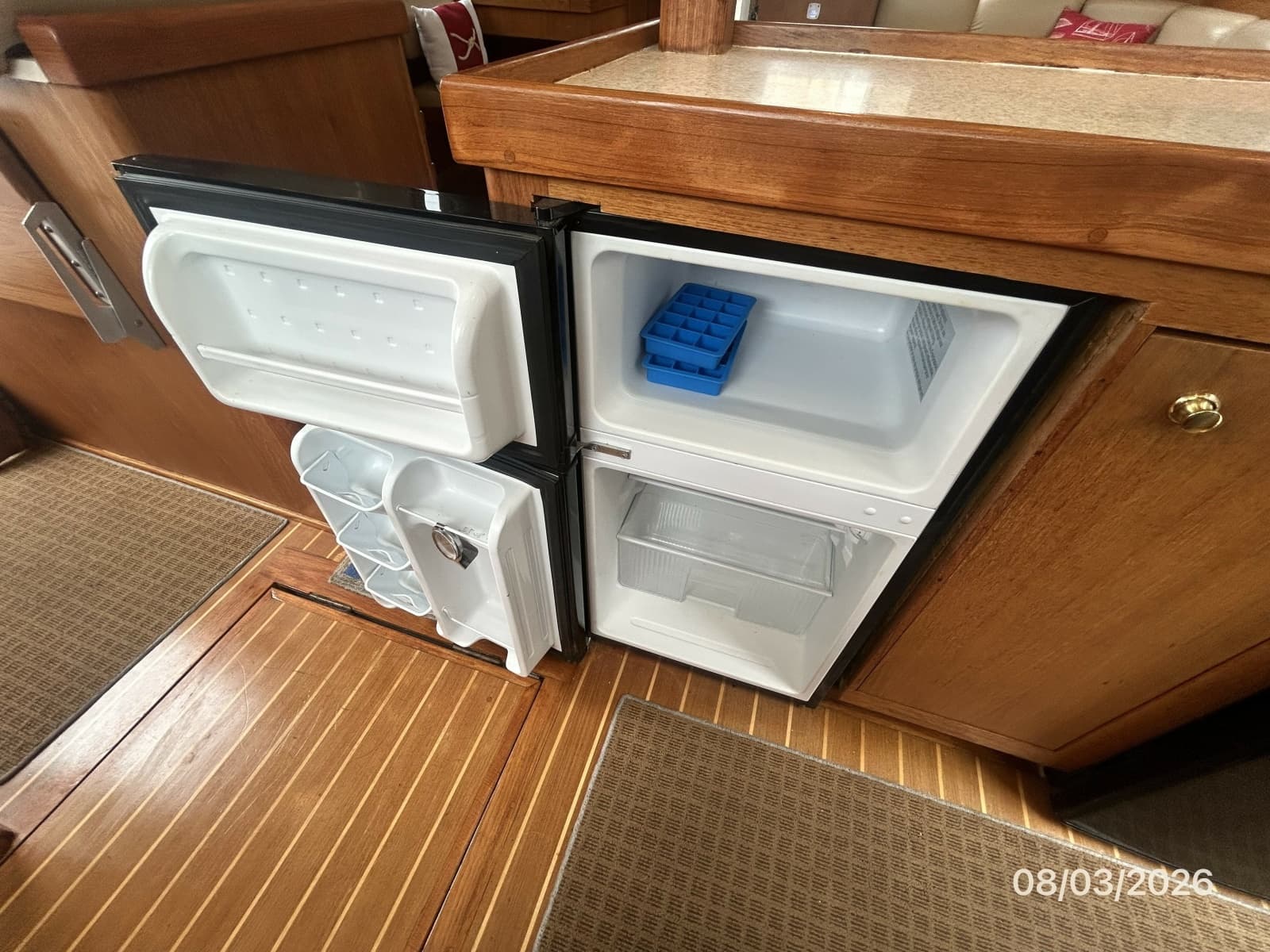 2000 Mainship 430 - Photo 64