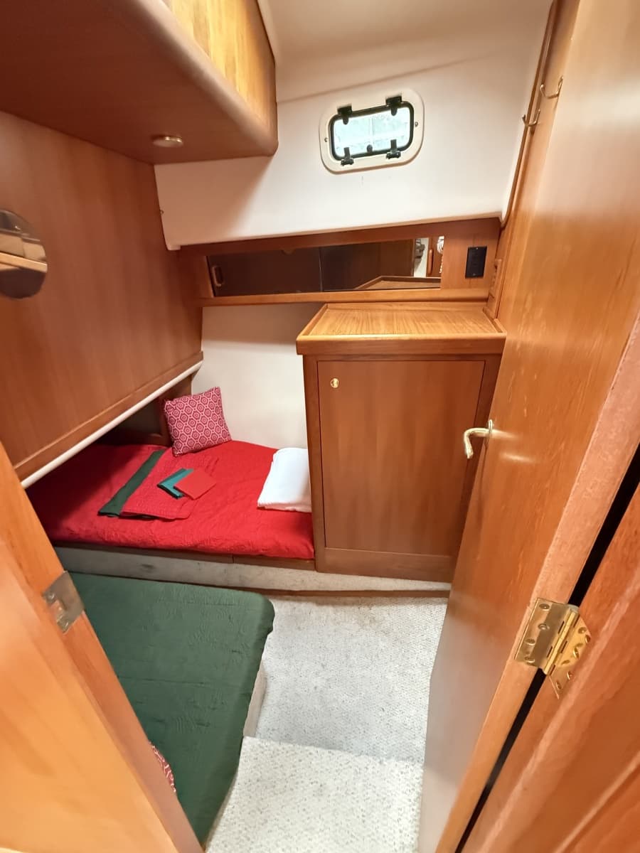 2000 Mainship 430 - Photo 85