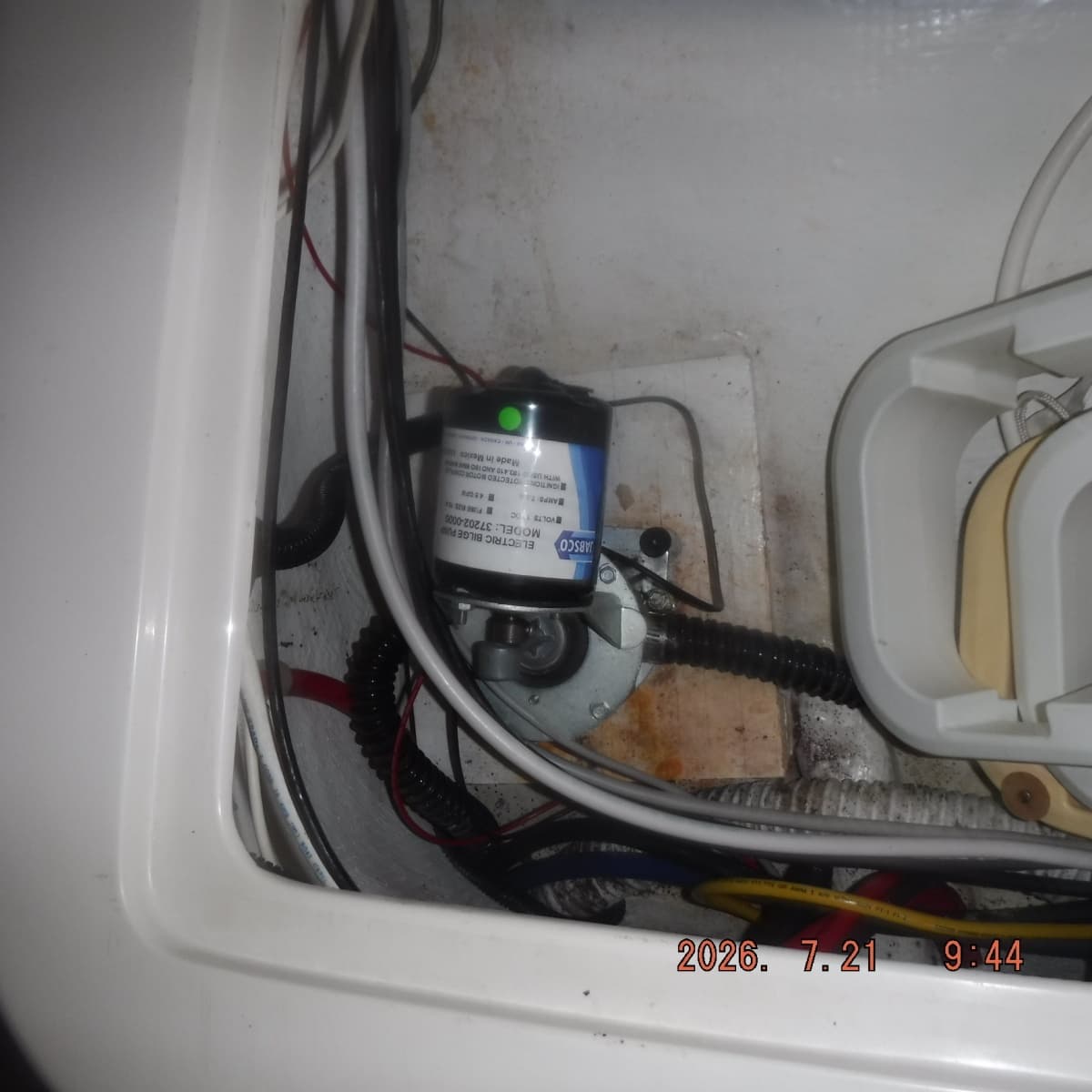 1998 Catalina 320 - Photo 75