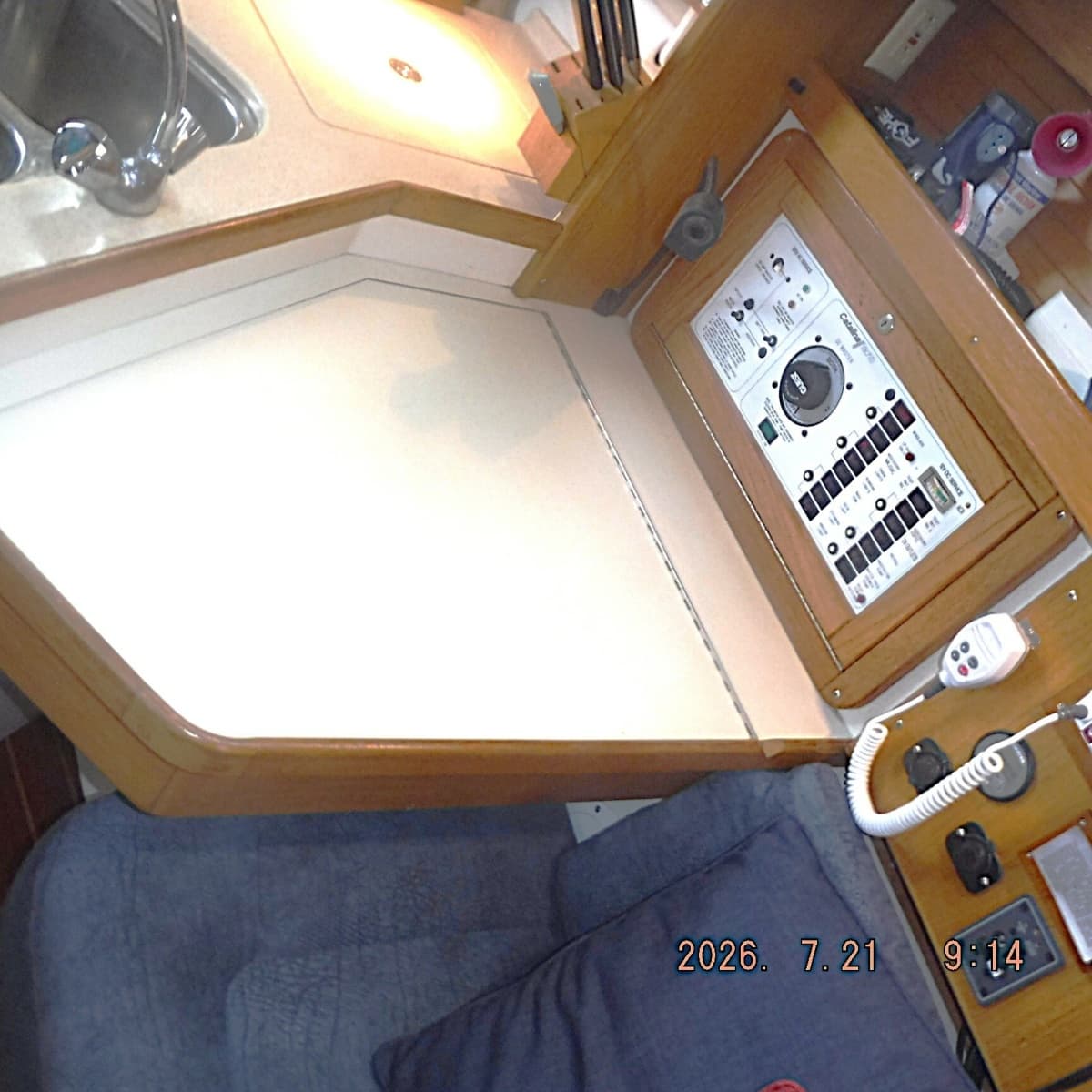 1998 Catalina 320 - Photo 43